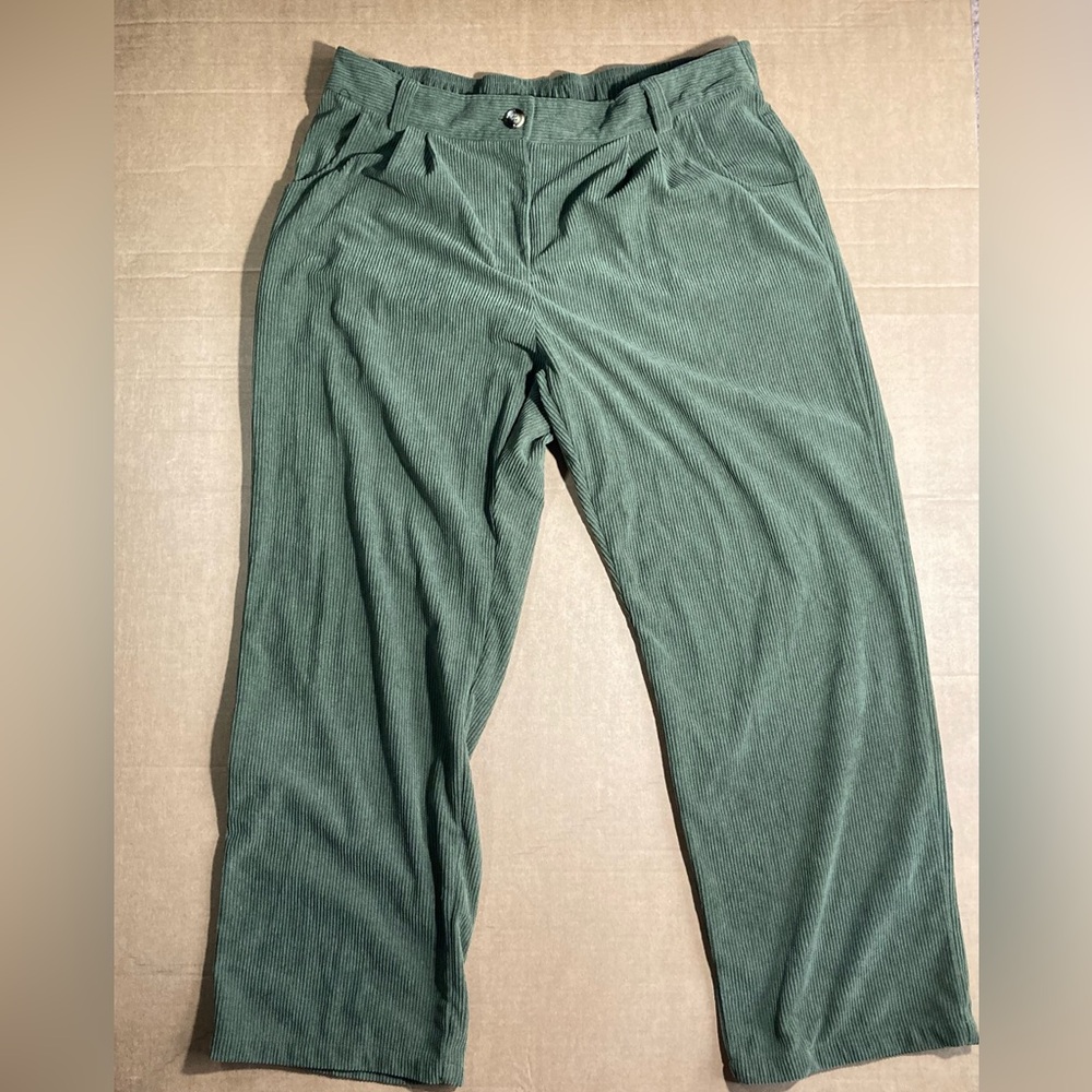 Olive green cordoury pants size 14